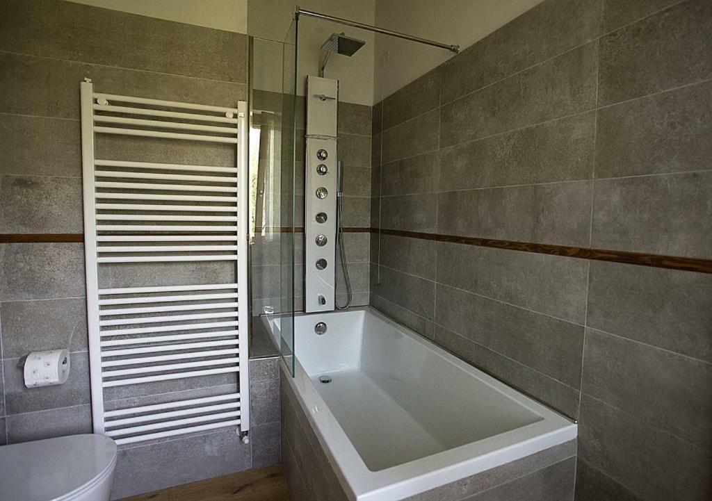 Ca' Del Cuco Bed & Breakfast Barzana ภายนอก รูปภาพ